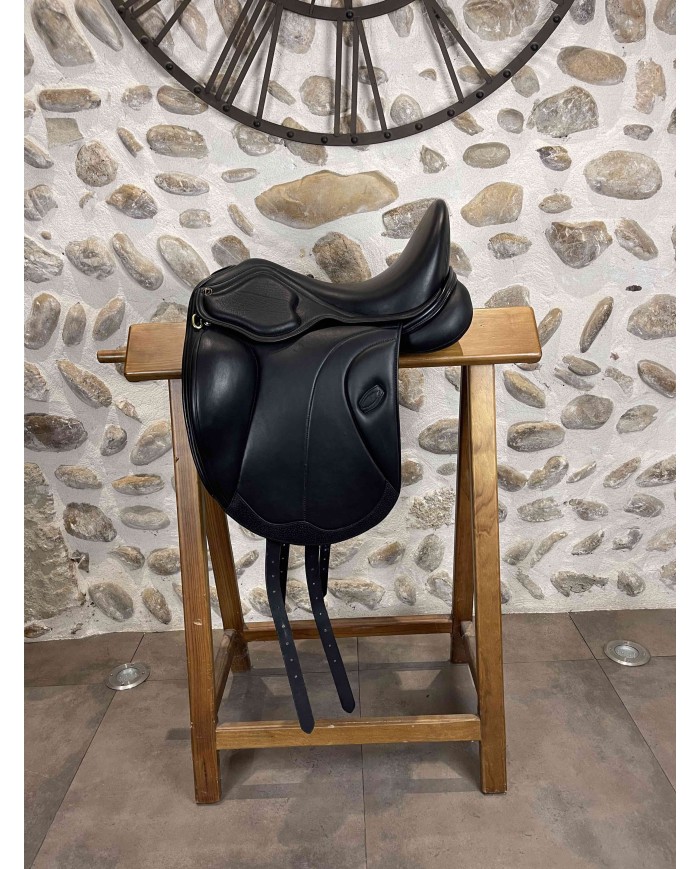Selle de dressage petit budget