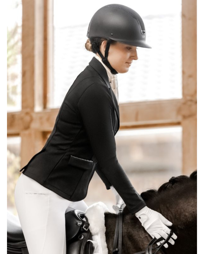 Veste de compétition tendance
Coupe cintrée, Matière respirante