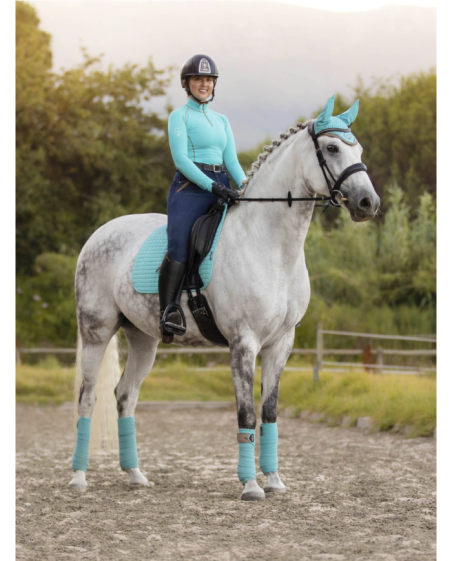 Tapis square dressage en suédine - Le Mieux