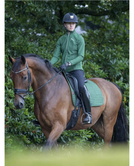 Tapis square dressage en suédine - Le Mieux