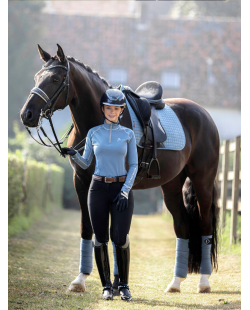 Tapis square dressage en suédine - Le Mieux