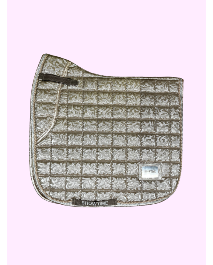 Tapis dressage fleuri