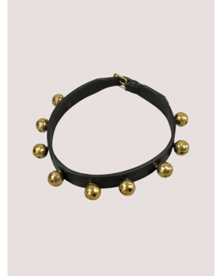 Collier en cuir avec grelots