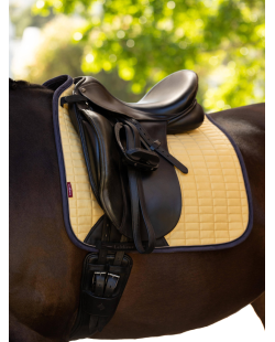 LE MIEUX - Tapis Dressage Square en suédine Mimosa Noyau